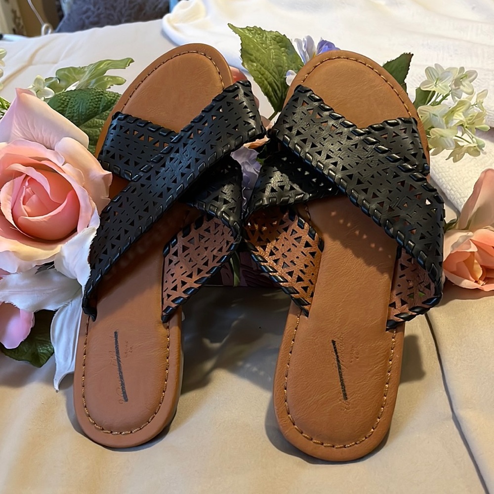 Target Slip-on Sandals Size 6
